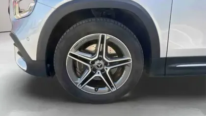 Photo 9 Mercedes GLB  200 d 8G-DCT
