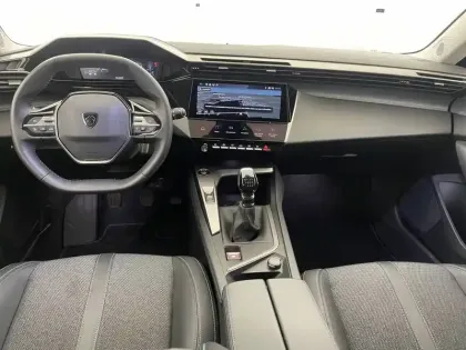 Photo 24 Peugeot 308  PureTech 130ch S&S BVM6