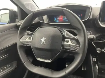 Photo 28 Peugeot 208  Electrique 50 kWh 136ch