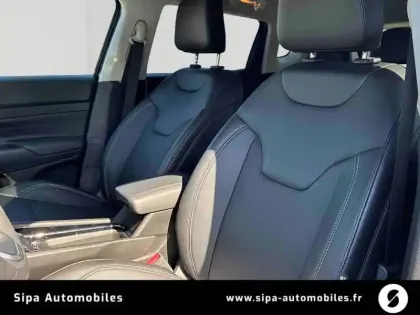 Photo 10 Jeep Compass  1.5 Turbo T4 130 ch BVR7 e-Hybrid