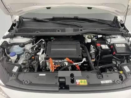 Photo 20 Peugeot 208  Electrique 50 kWh 136ch