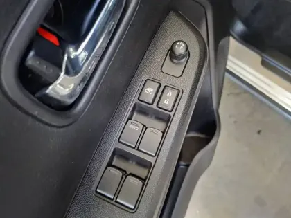 Photo 38 Suzuki Ignis  1.2 Dualjet Hybrid Auto CVT