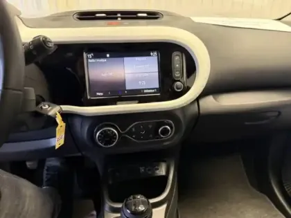 Photo 13 Renault Twingo  III SCe 65