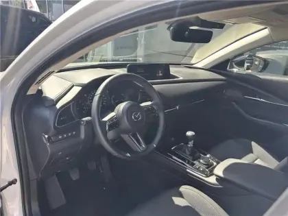 Photo 10 Mazda Cx-30 2.5L E-SKYACTIV G M HYBRID 140 CH 4X2 BVM6