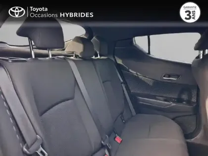 Photo 6 Toyota C-HR  122h Design 2WD E-CVT RC18