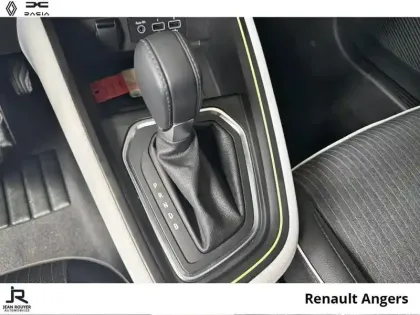 Photo 5 Renault Clio  1.6 E-Tech hybride 145ch Techno