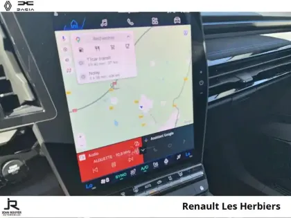 Photo 5 Renault Austral  1.2 E-Tech full hybrid 200ch esprit Alpine - 26