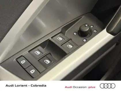 Photo 8 Audi Q3  35 TDI 150ch Design Luxe S tronic 7