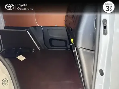 Photo 6 Toyota Proace  CITY Medium 130 D-4D Start BVA MY25