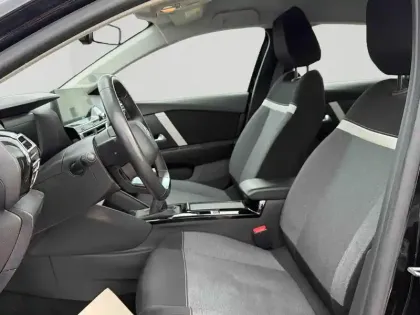 Photo 10 Citroën C4  BlueHDi 110ch S&S Feel