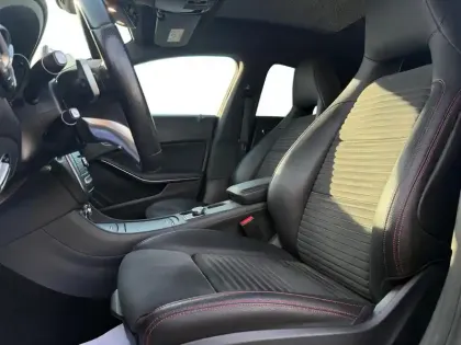 Photo 8 Mercedes CLA  200 Fascination 7G-DCT