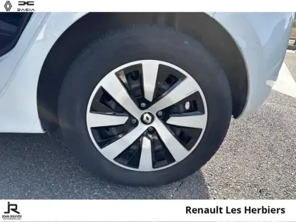 Photo 7 Renault Clio  1.5 Blue dCi 100ch Evolution