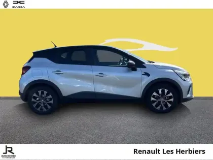 Photo 12 Renault Captur  1.6 E-Tech hybride 145ch Evolution