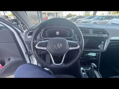 Photo 12 Volkswagen Tiguan  1.4 eHybrid 245ch Elegance DSG6