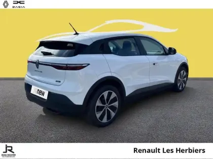 Photo 11 Renault Megane  E-Tech Electric EV60 130ch Evolution ER super charge -C
