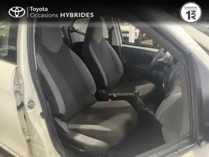 Photo 5 Toyota Aygo  1.0 VVT-i 72ch x-pro 5P