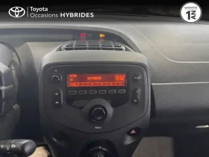 Photo 14 Toyota Aygo  1.0 VVT-i 72ch x-pro 5P