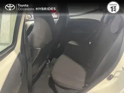 Photo 11 Toyota Aygo  1.0 VVT-i 72ch x-pro 5P