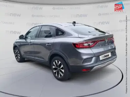 Photo 7 Renault Arkana  1.3 TCe mild hybrid 140ch Evolution EDC -22 GPS Camera