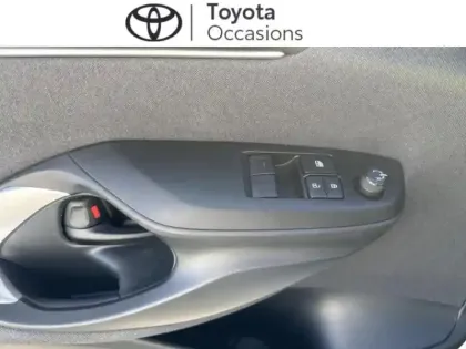 Photo 12 Toyota Yaris  116h Dynamic 5p MY22