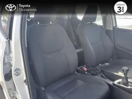 Photo 5 Toyota Yaris  120 VVT-i Dynamic Business 5p MC24