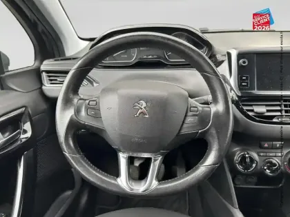 Photo 11 Peugeot 208  1.5 BlueHDi 100ch E6.c Signature BVM5 86g 5p