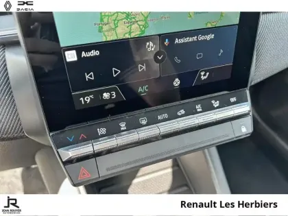 Photo 8 Renault Captur  1.8 E-Tech full hybrid 160ch esprit Alpine - 26