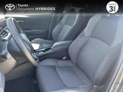 Photo 10 Toyota C-HR  1.8 Hybride 122ch Design Ultimate E-CVT