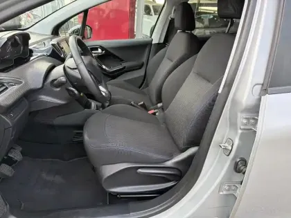 Photo 8 Peugeot 208  1.2 PureTech 82ch Style 5p