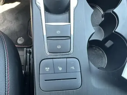Photo 12 Ford Kuga  2.5 Duratec 190ch FHEV E85 ST-Line X BVA