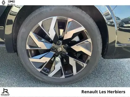 Photo 7 Renault Rafale  1.2 E-Tech full hybrid 200ch esprit Alpine - 26