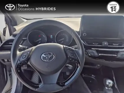 Photo 8 Toyota C-HR  1.8 Hybride 122ch Design Ultimate E-CVT