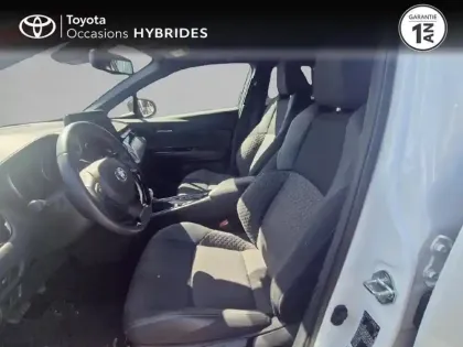 Photo 10 Toyota C-HR  1.8 Hybride 122ch Design Ultimate E-CVT