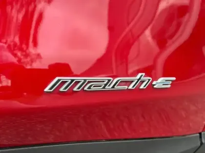 Photo 11 Ford Mustang  Mach-E 269ch Standard Range 72,6kWh Mach-E Propulsion