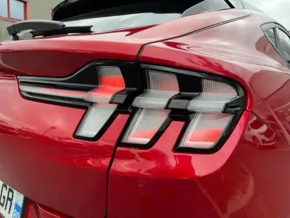 Photo 8 Ford Mustang  Mach-E 269ch Standard Range 72,6kWh Mach-E Propulsion