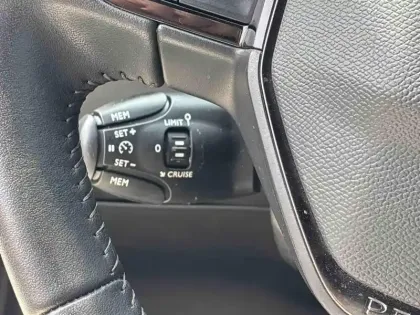 Photo 13 Peugeot 208  1.2 PureTech 75ch S&S Style