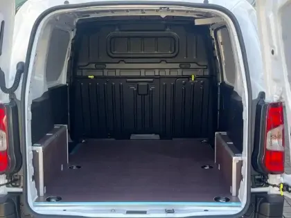 Photo 9 Fiat Doblo  Fg M Diesel 130ch automatique Pack Premium Connect