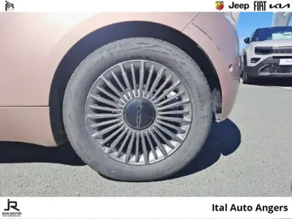 Photo 10 Fiat 500 C e 118ch Pack Confort & Style MY23