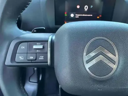 Photo 13 Citroën C4  1.2 Hybride 136ch S&S PLUS Automatique