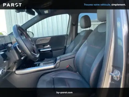 Photo 39 Mercedes Classe B Nouveau 200 d 8G-DCT AMG Line
