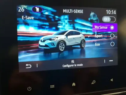 Photo 49 Renault Captur  E-Tech full hybrid 145