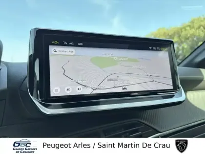 Photo 16 Peugeot 208  Hybrid 136 e-DCS6