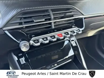 Photo 14 Peugeot 208  Hybrid 136 e-DCS6