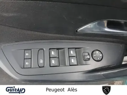 Photo 12 Peugeot 308  SW PureTech 110ch S&S BVM6