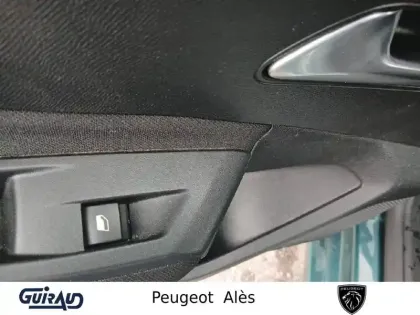 Photo 13 Peugeot 308  SW PureTech 110ch S&S BVM6