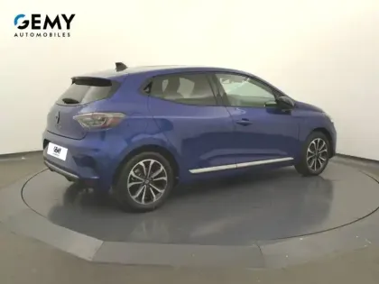 Photo 33 Renault Clio  E-Tech full hybrid 145 ch GSR2