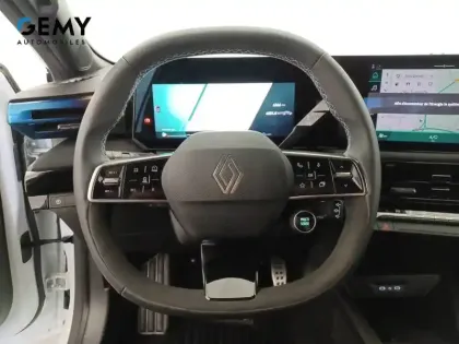 Photo 12 Renault Clio  E-Tech full hybrid 160 ch