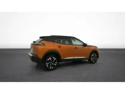 Photo 8 Peugeot 2008  PureTech 130 S&S EAT8