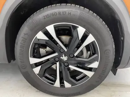 Photo 16 Peugeot 2008  PureTech 130 S&S EAT8