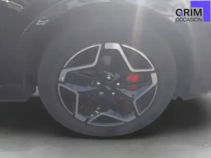 Photo 13 Ford Kuga  2.5 Duratec 180 ch FlexiFuel FHEV E85 Powershift